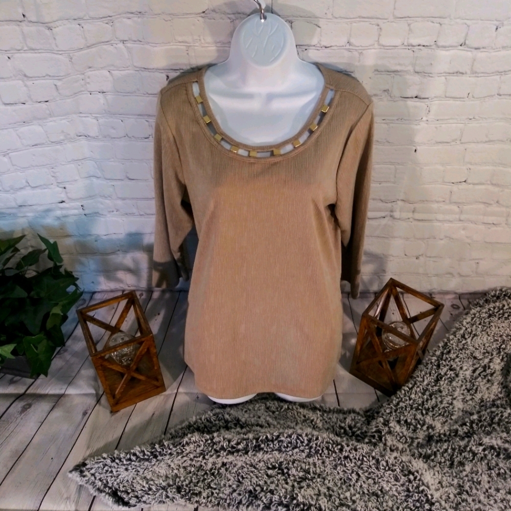 Tan Woman's Top w/Gold Accents